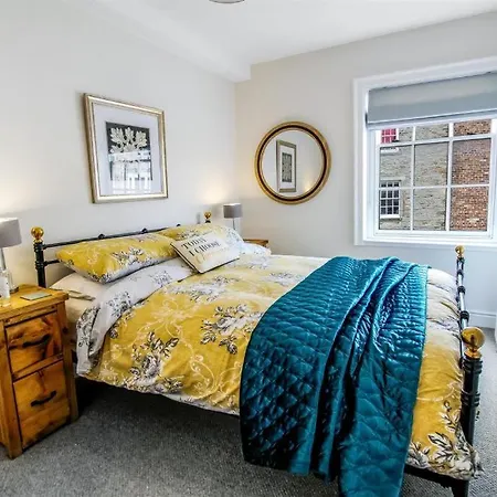 Apartment Comfy Dales Base On Market Place Of Historic Market Town Richmond (North Yorkshire)